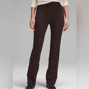 Smooth Fit Pull-On High-Rise Pant